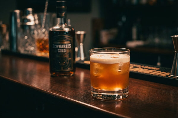 Toasted Almond selber machen — nussig, röstig, mit Sahne geschichtet