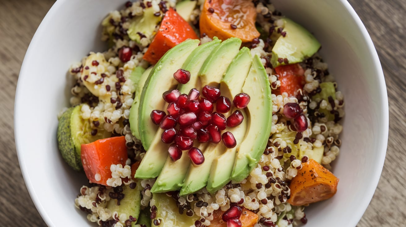 Quinoa-Salat mit Espresso-Vinaigrette und Schwarzes Gold Kaffeelikör: Ein kulinarisches Abenteuer für Kaffeeliebhaber