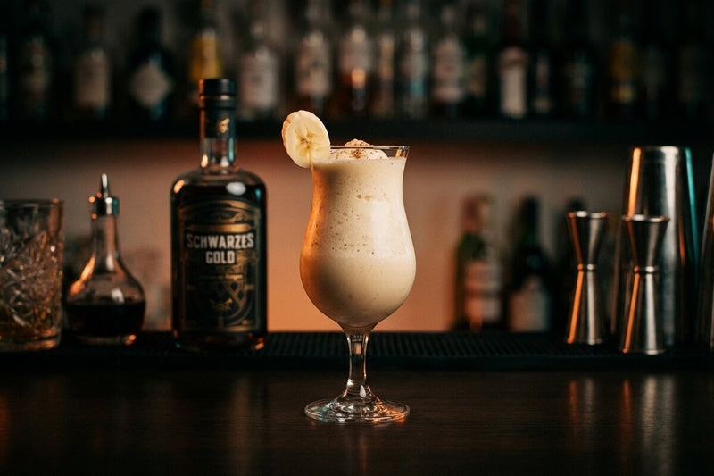 Dirty Banana selber machen — Rum, Banane und Kaffee im Blender